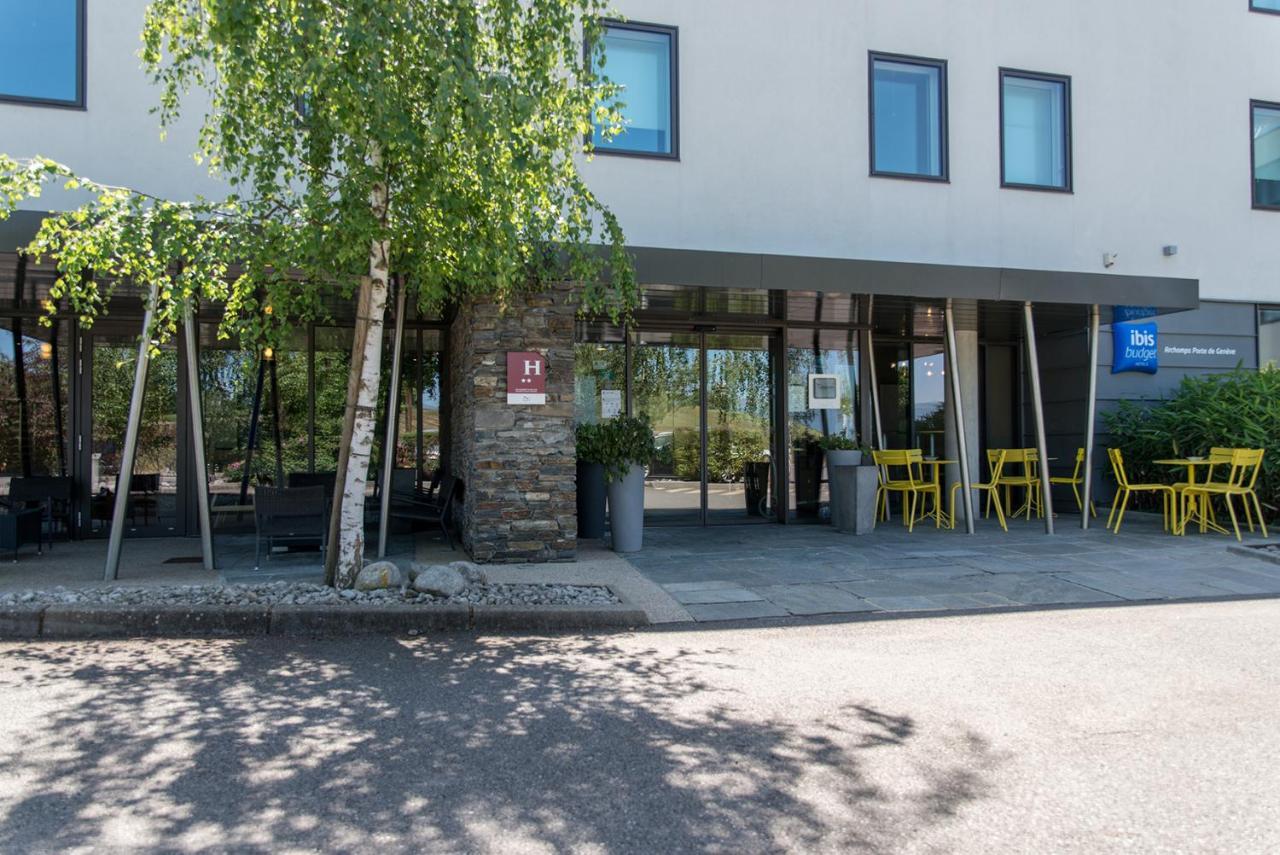 Ibis Budget Archamps Porte De Geneve Eksteriør billede