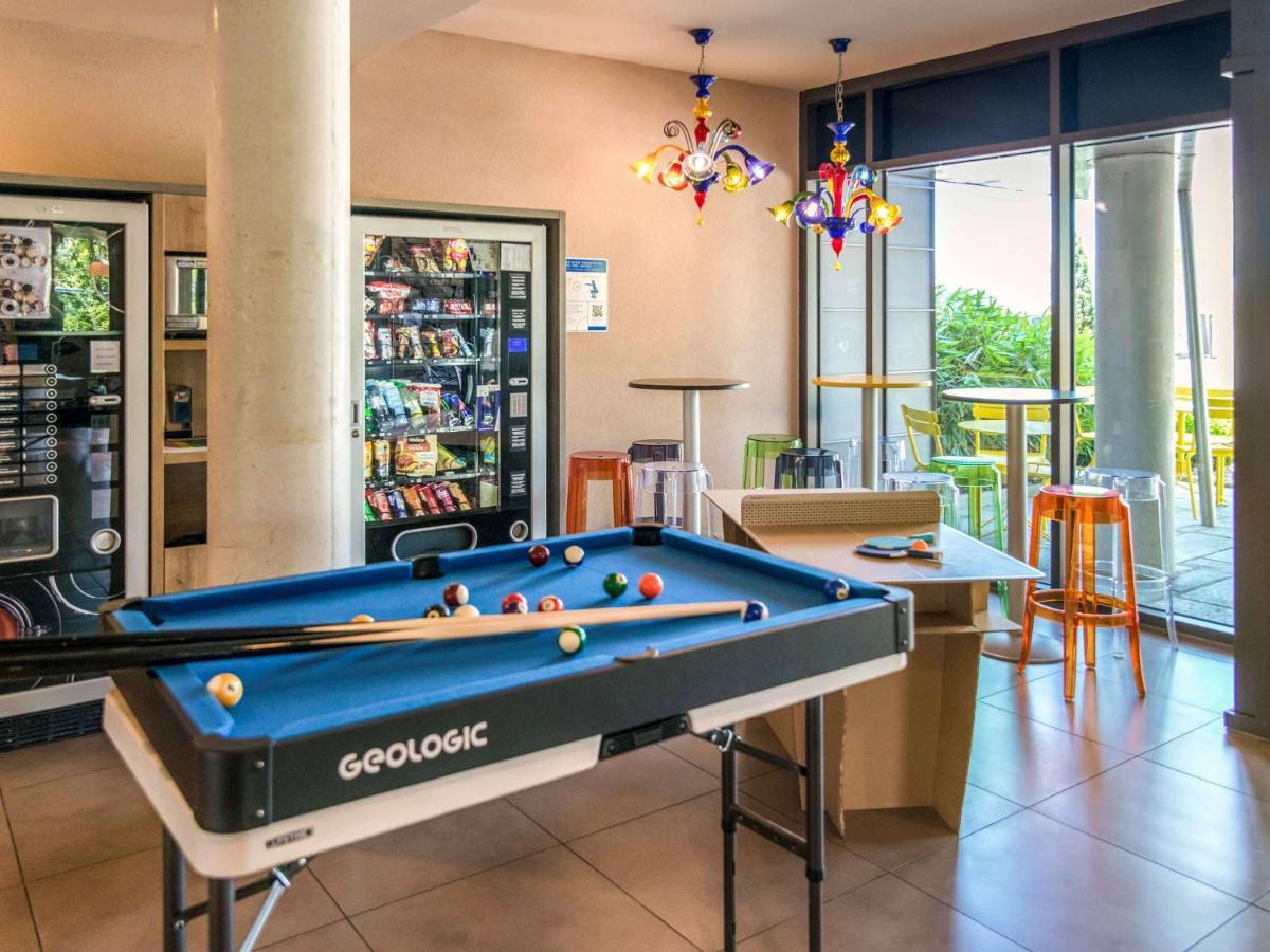 Ibis Budget Archamps Porte De Geneve Eksteriør billede