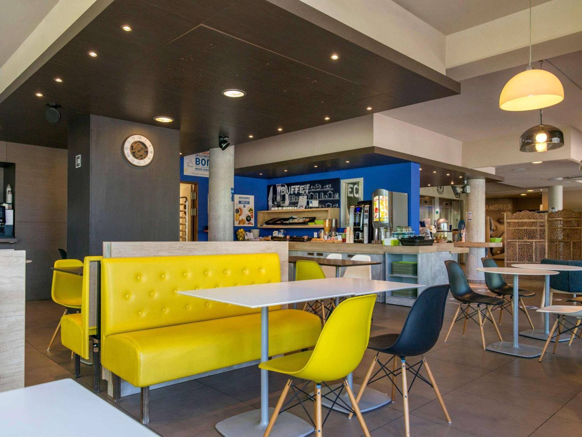 Ibis Budget Archamps Porte De Geneve Eksteriør billede